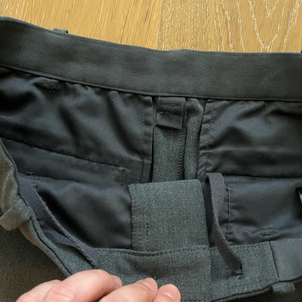 Uniqlo Men's Dark Gray Pants - Picture 3 of 12